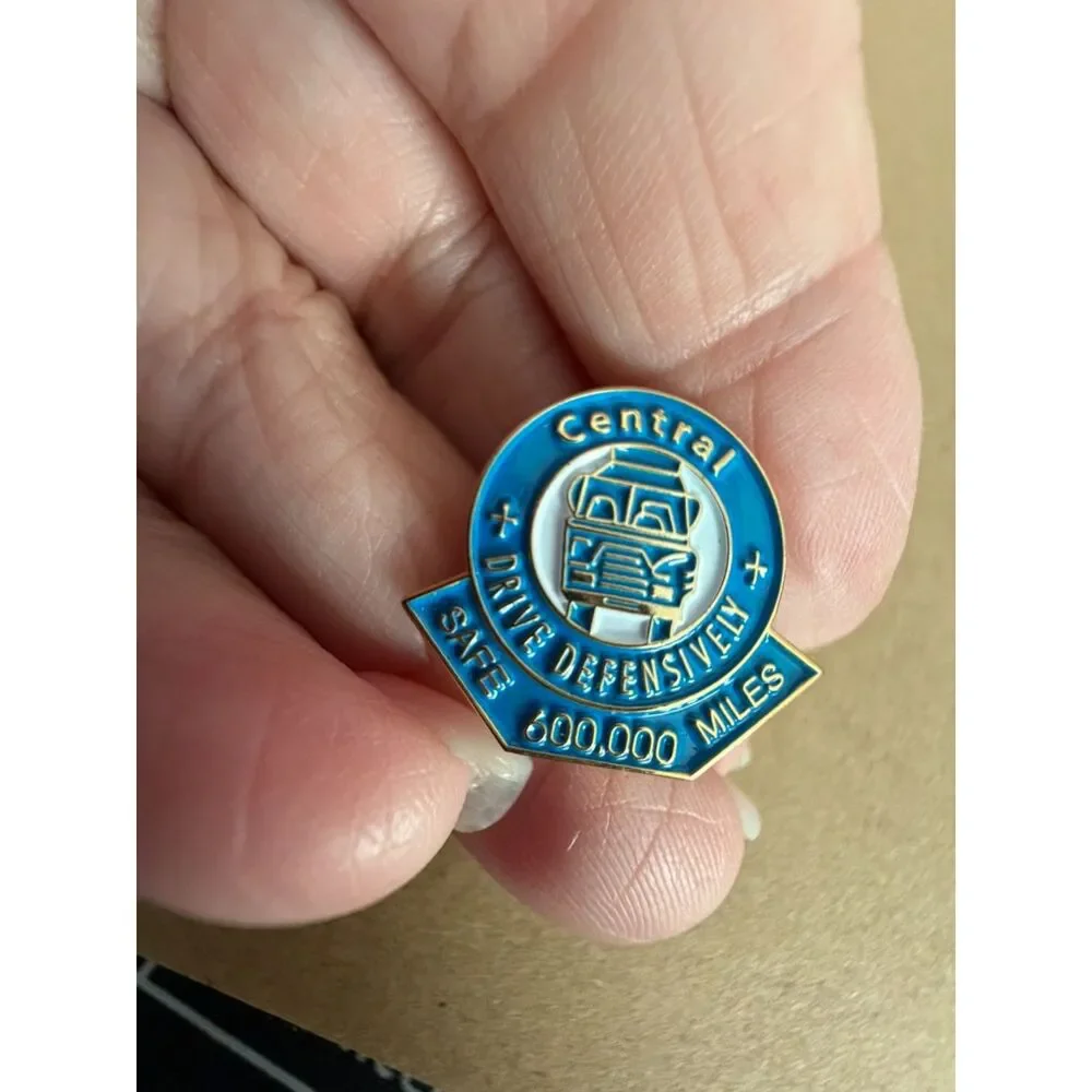 Central Safe Drive Defensively 600,000 miles award pin